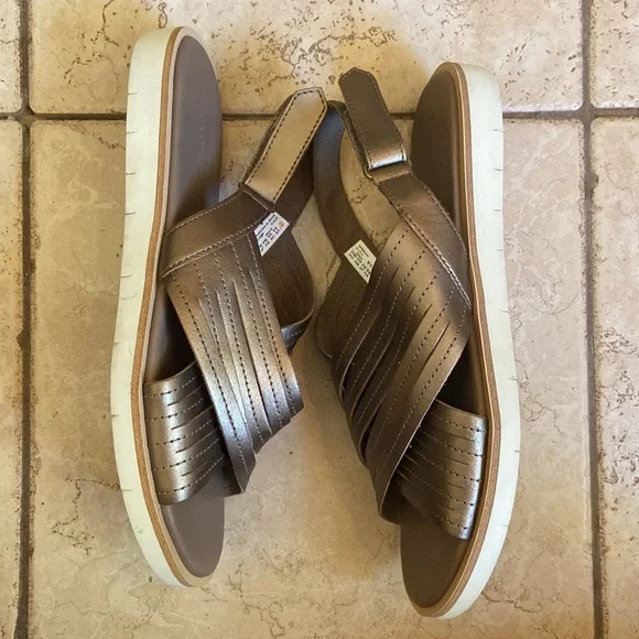Timberland Adley Shore Cross Band Leather Sandals in Bronze 8.5 - Picture 5 of 10